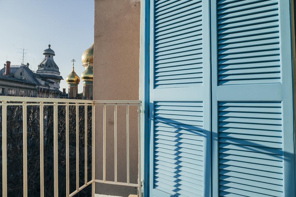 Artsy Old Town Apartment Bucharest Exterior photo